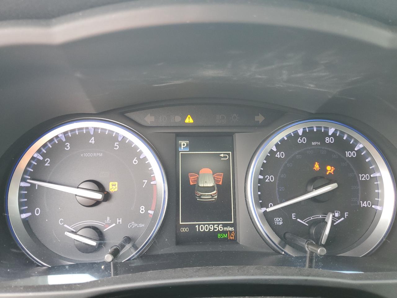 5TDJZRFH7KS930845 2019 Toyota Highlander Se