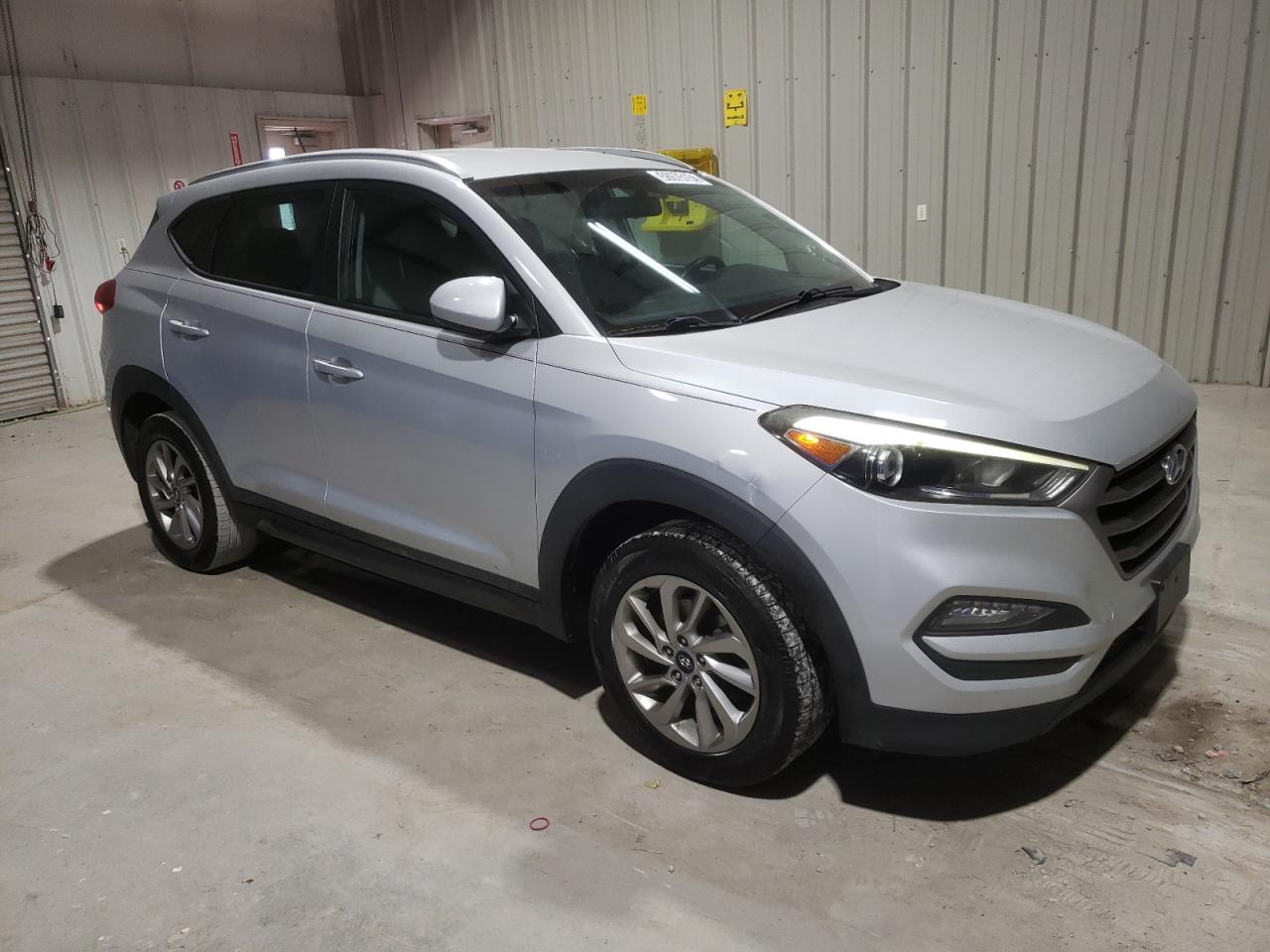 2016 Hyundai Tucson Limited vin: KM8J3CA49GU059481