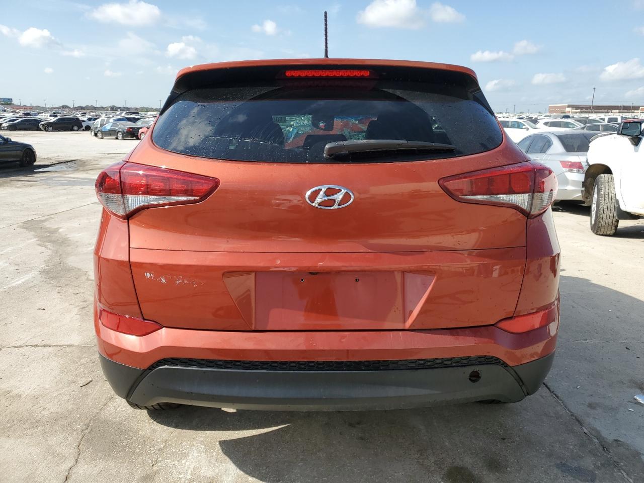 2017 Hyundai Tucson Limited vin: KM8J33A4XHU575382