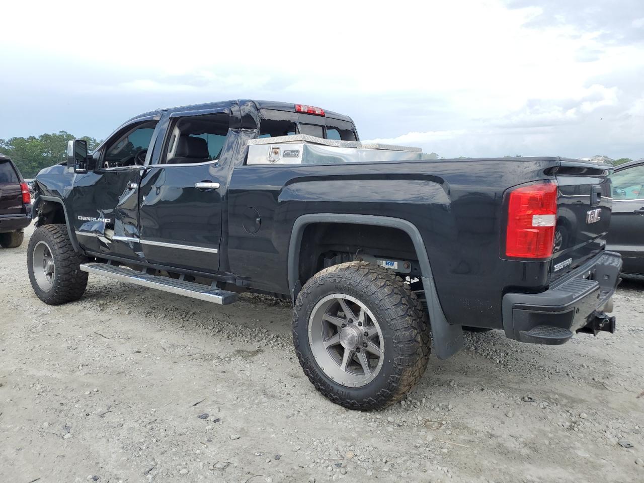 2019 GMC Sierra K3500 Denali vin: 1GT42WEY9KF112146