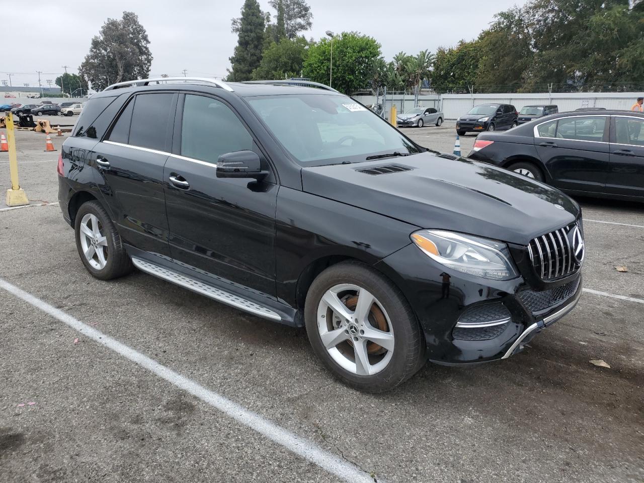 2018 Mercedes-Benz Gle 350 vin: 4JGDA5JB2JB117656