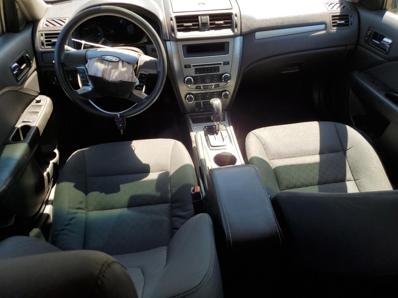 3FAHP0HA2BR302684 2011 Ford Fusion Se