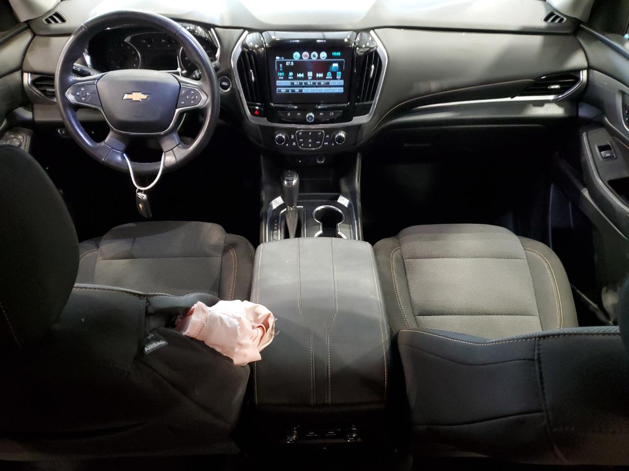 1GNEVGKW1KJ306937 2019 Chevrolet Traverse Lt