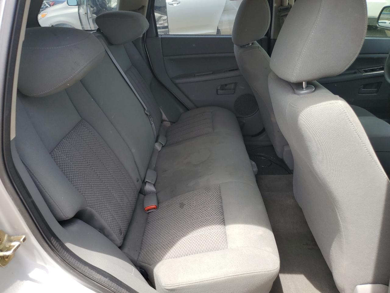 1J4HS48N95C536403 2005 Jeep Grand Cherokee Laredo