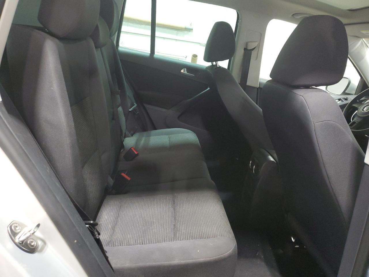 WVGBV7AX6CW593763 2012 Volkswagen Tiguan S