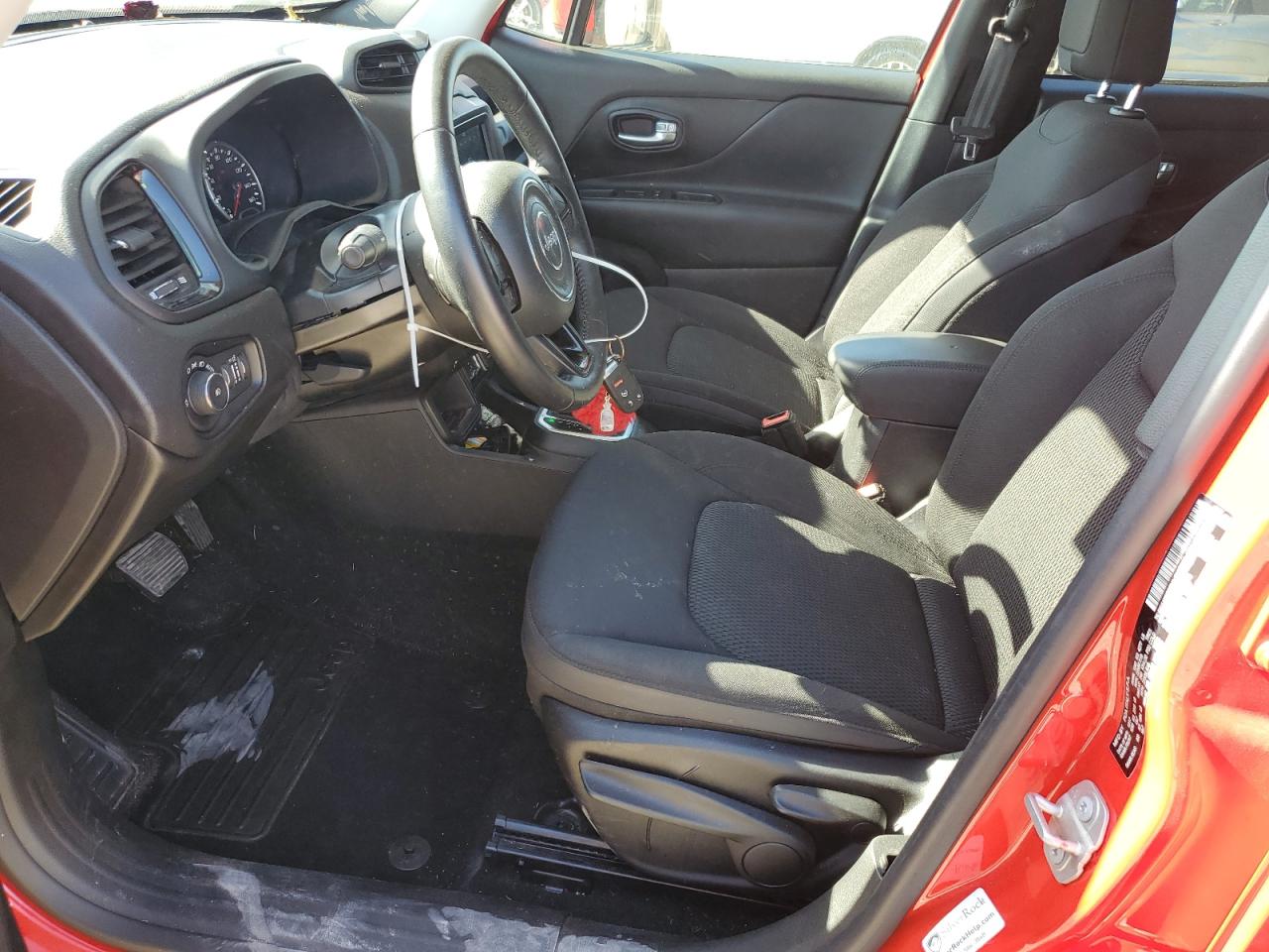 ZACCJABB1JPG69565 2018 Jeep Renegade Latitude