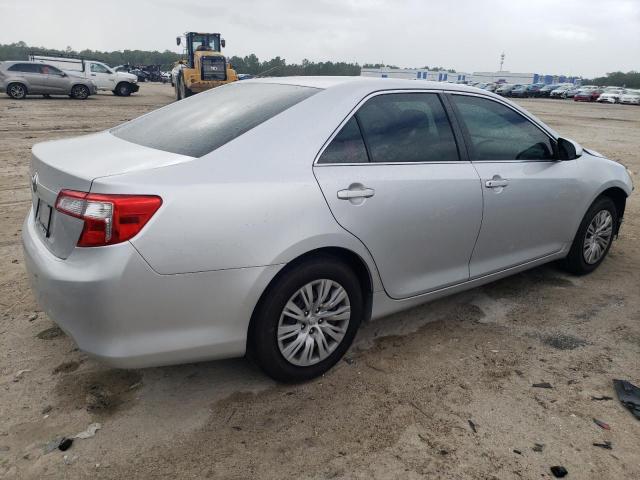 VIN 4T4BF1FKXER353434 2014 Toyota Camry, L no.3