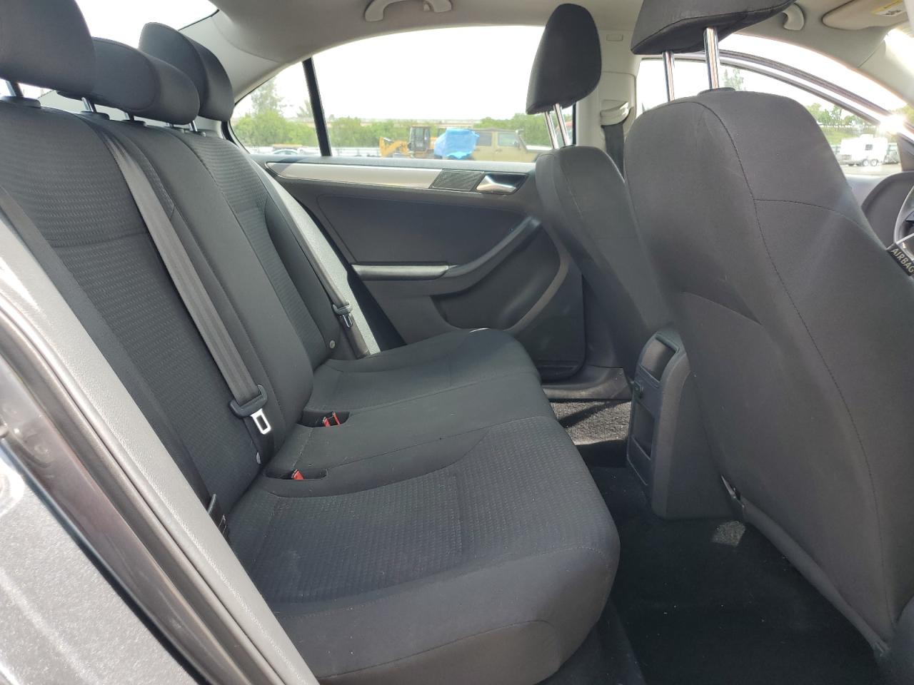 3VWD67AJ1GM241246 2016 Volkswagen Jetta Se