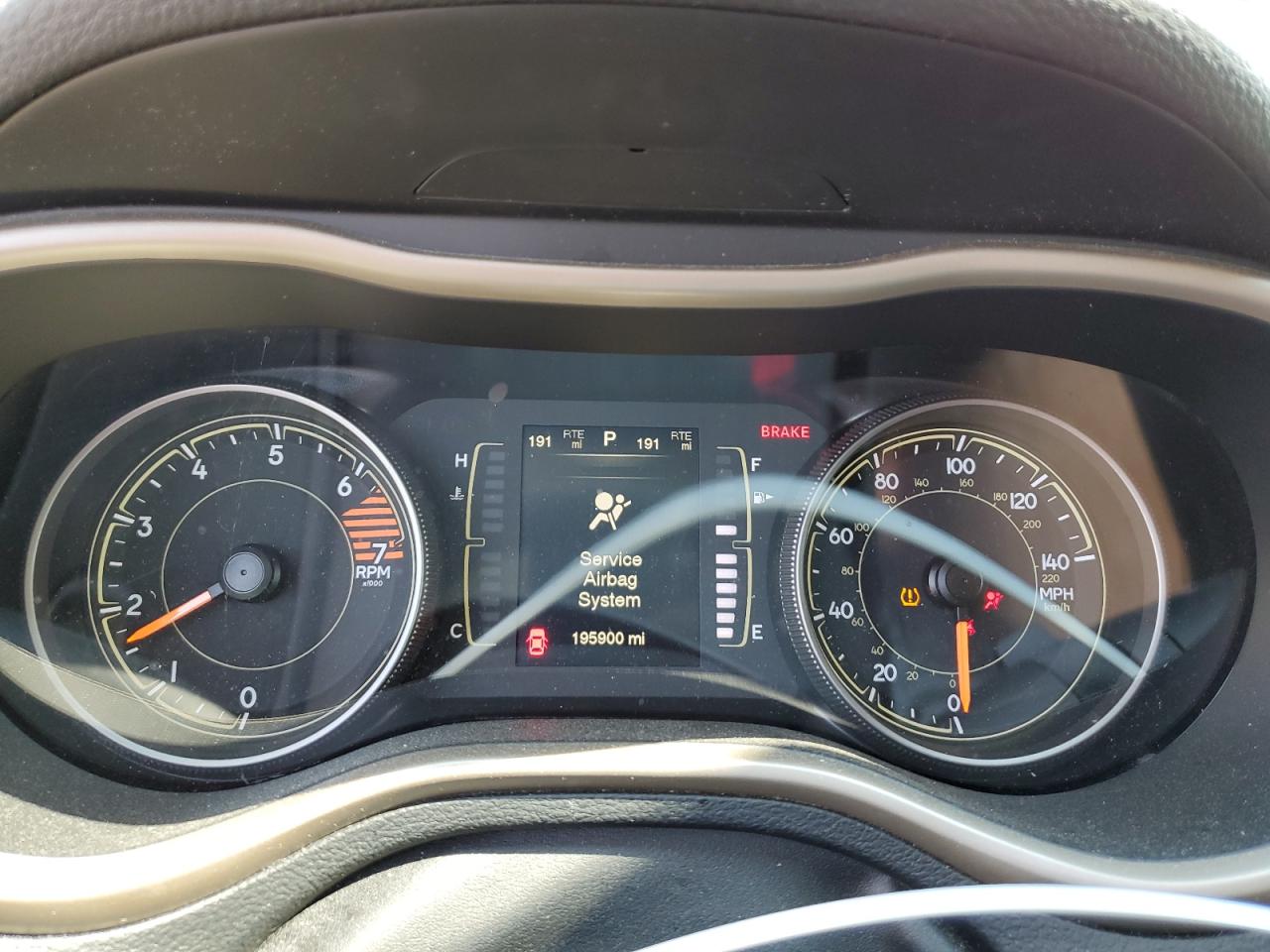 1C4PJMCB5GW251085 2016 Jeep Cherokee Latitude