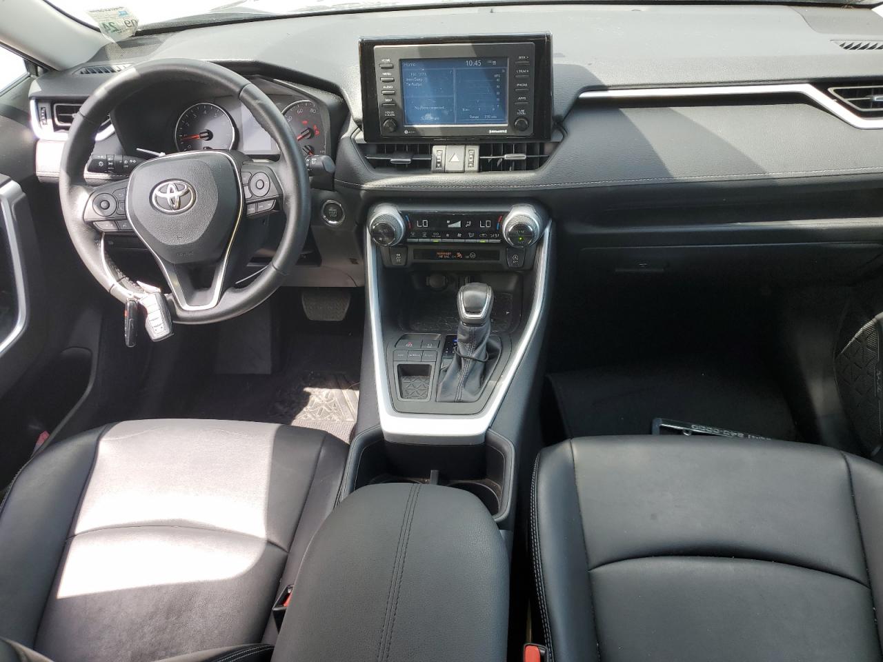 2T3C1RFV9NC196557 2022 Toyota Rav4 Xle Premium