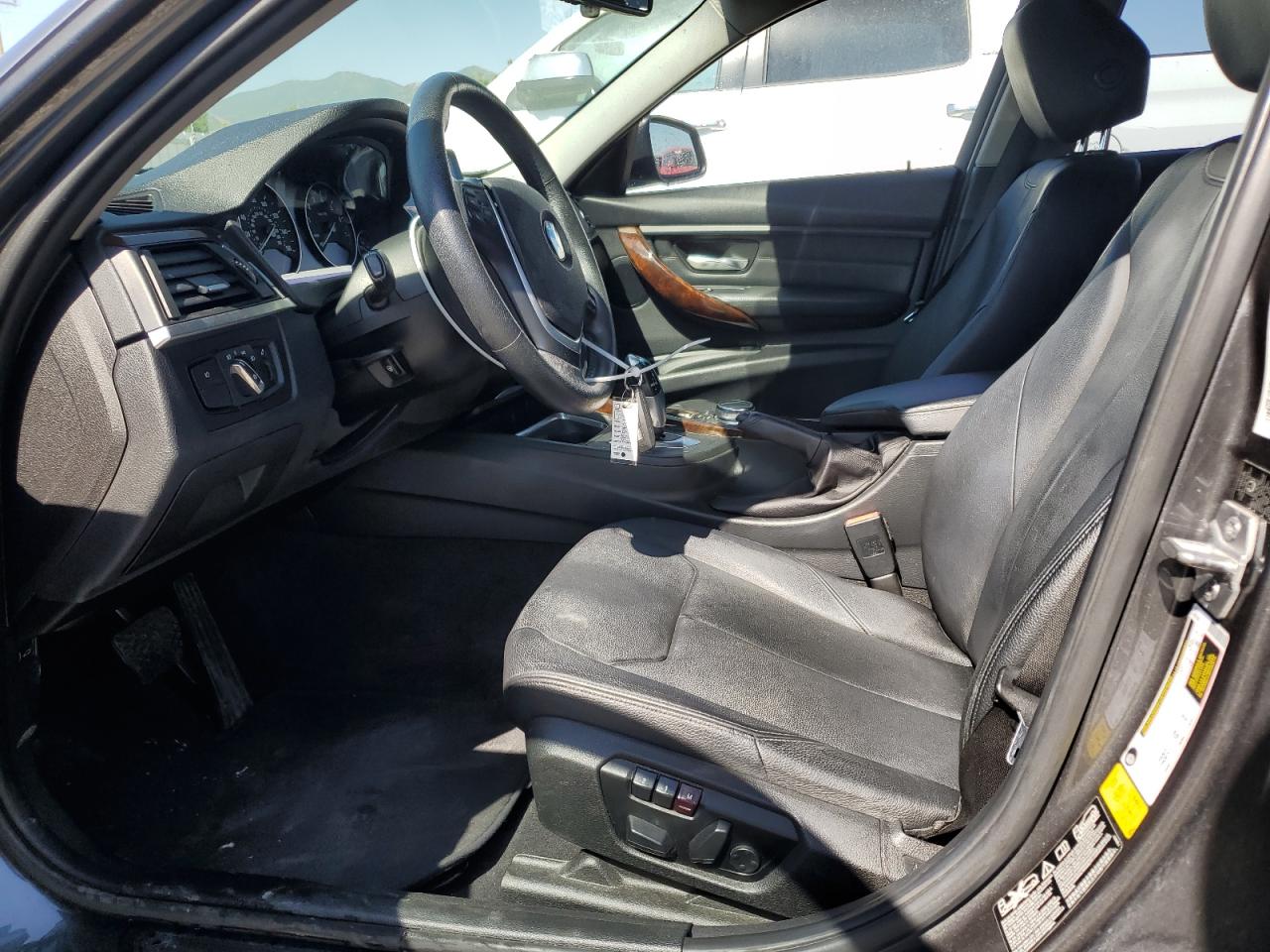 WBA3B5G55ENS09165 2014 BMW 328 Xi Sulev