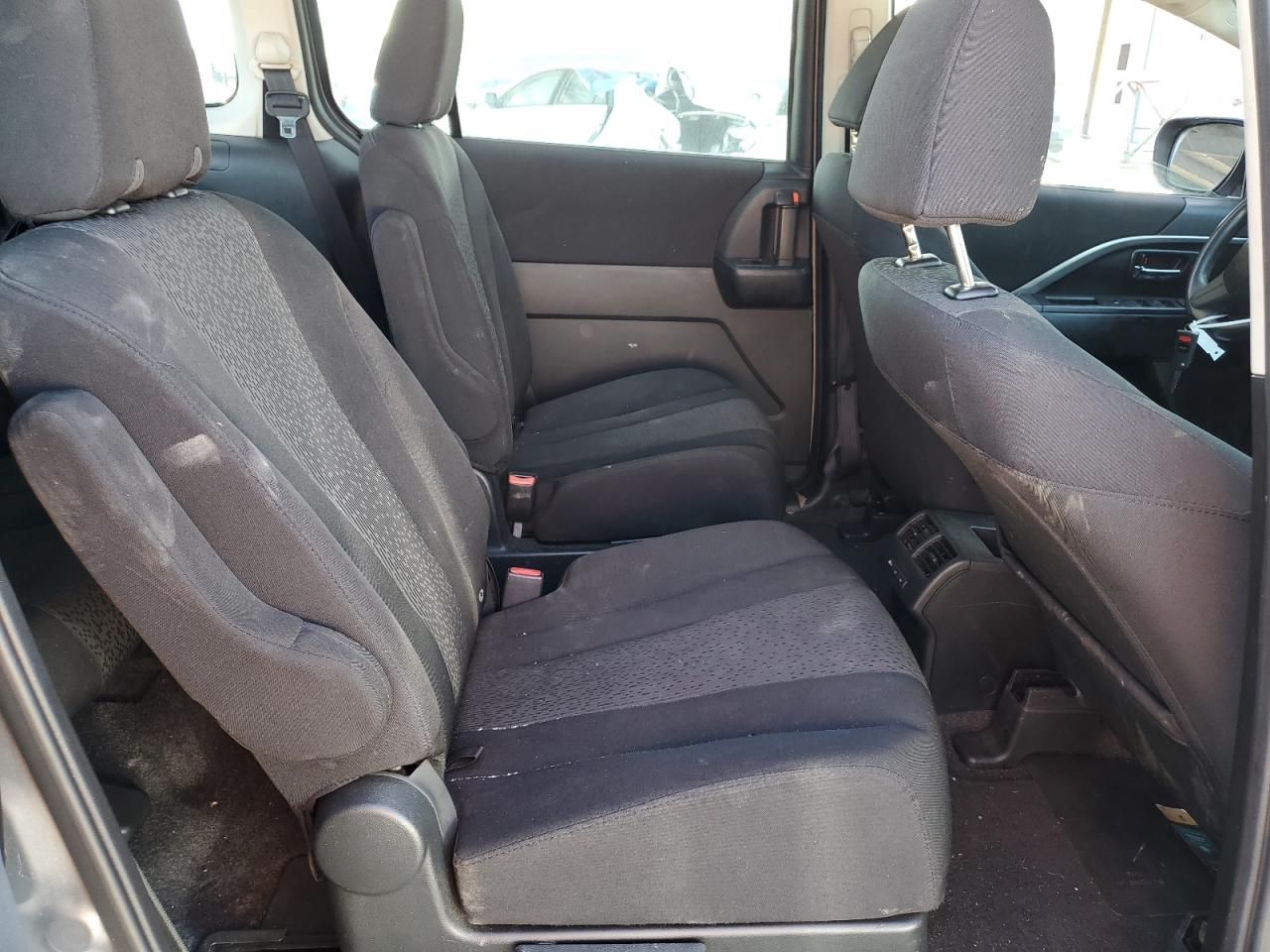 JM1CW2BL4C0114084 2012 Mazda 5