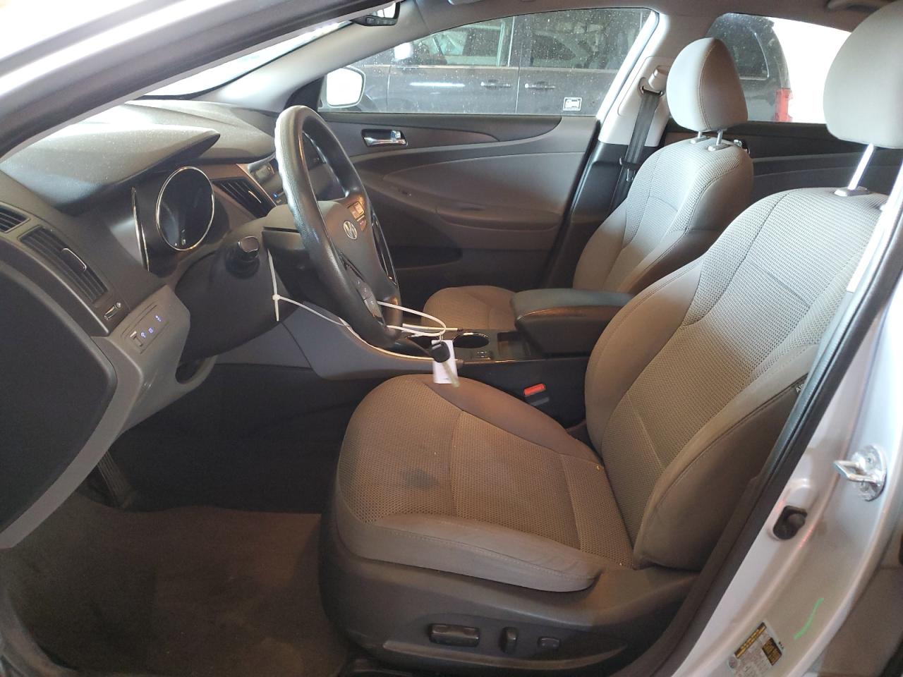 5NPEB4AC0DH595599 2013 Hyundai Sonata Gls