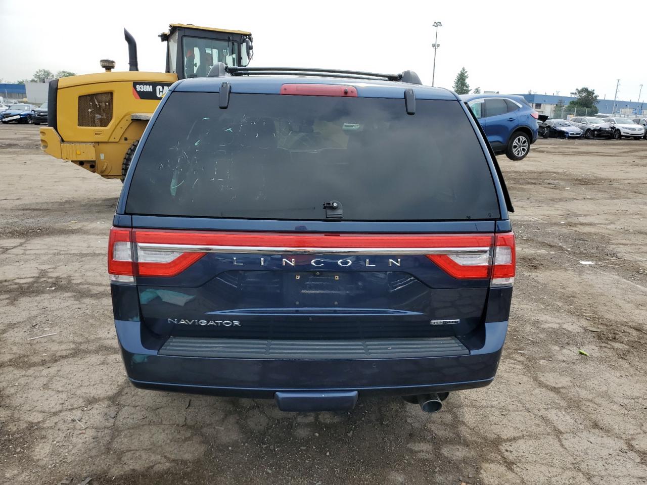 5LMJJ2JT7FEJ12305 2015 Lincoln Navigator