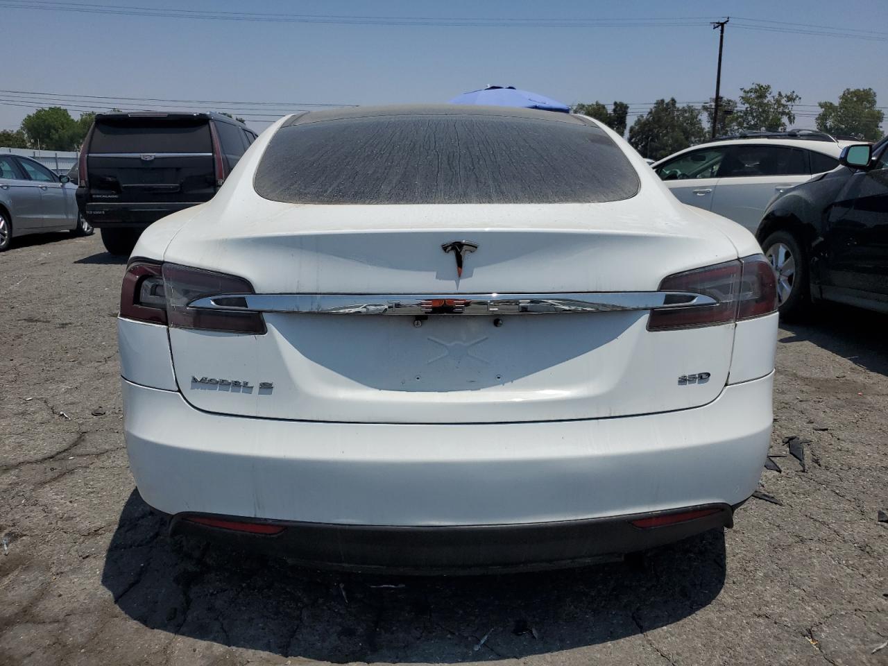 2013 Tesla Model S vin: 5YJSA1CN6DFP05928