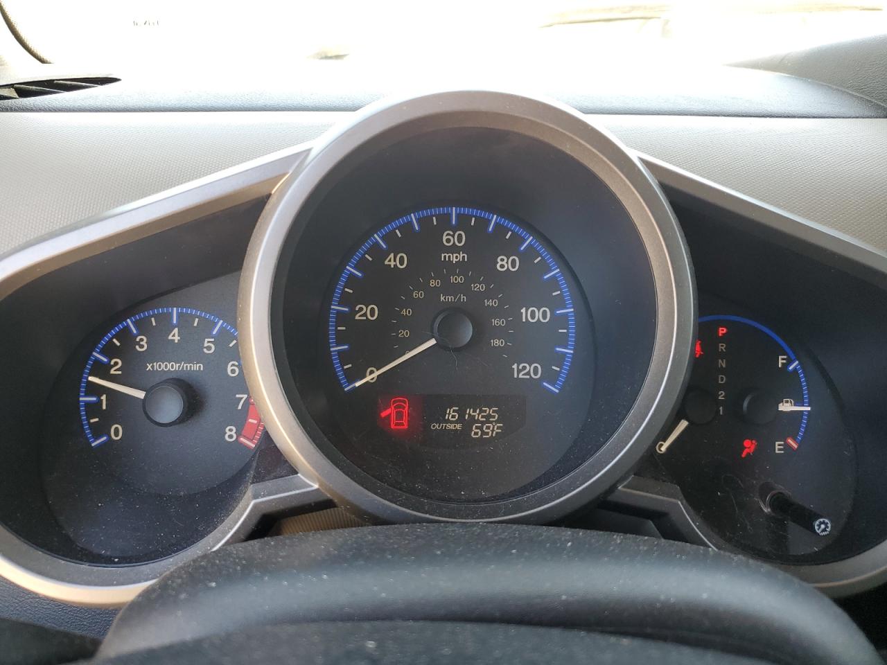 5J6YH2H77BL000226 2011 Honda Element Ex