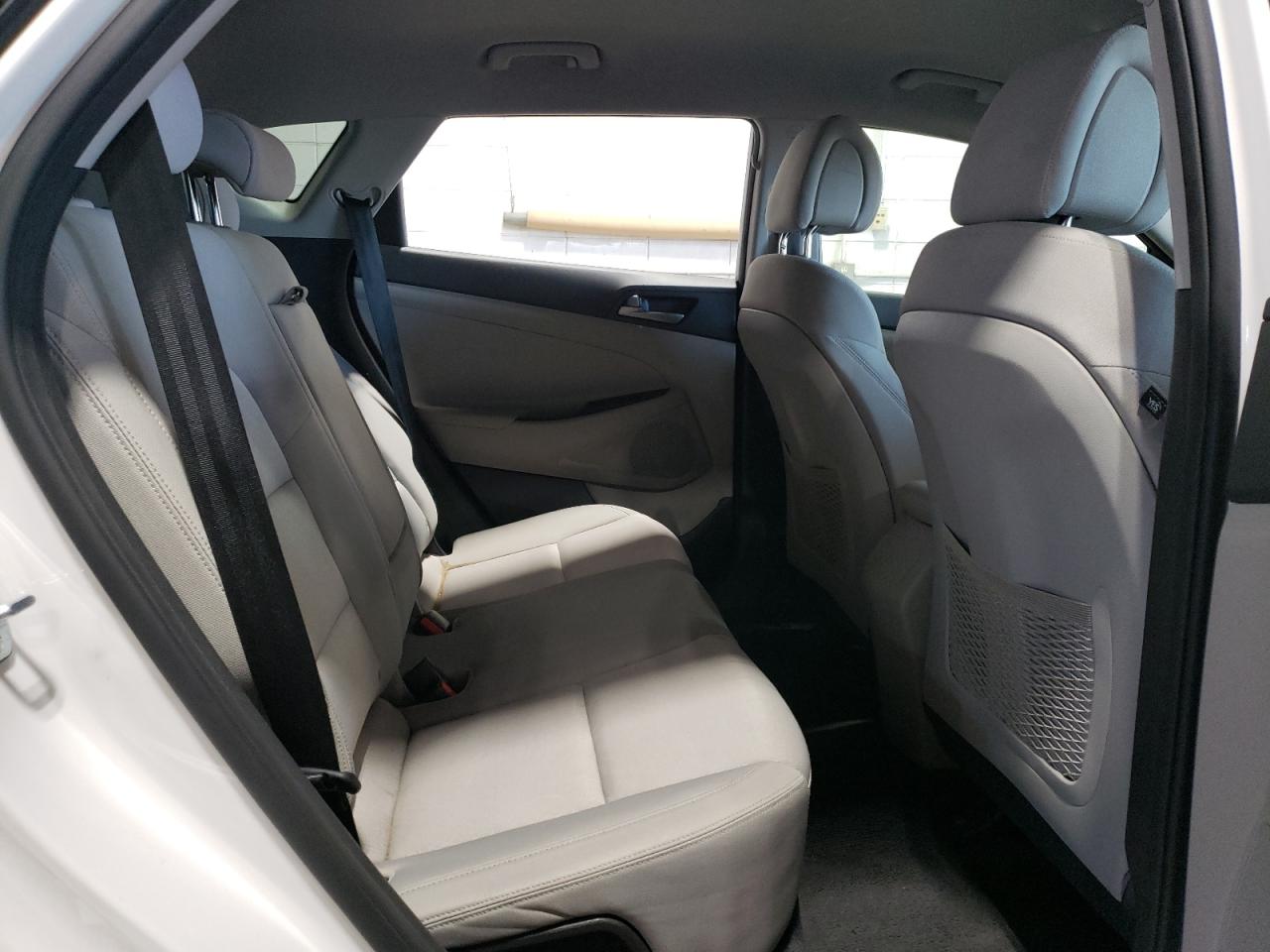 KM8J33A44JU655587 2018 Hyundai Tucson Sel