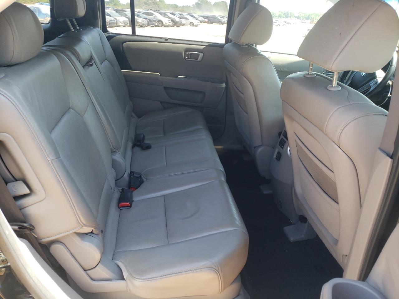 5FNYF3H8XAB010700 2010 Honda Pilot Touring