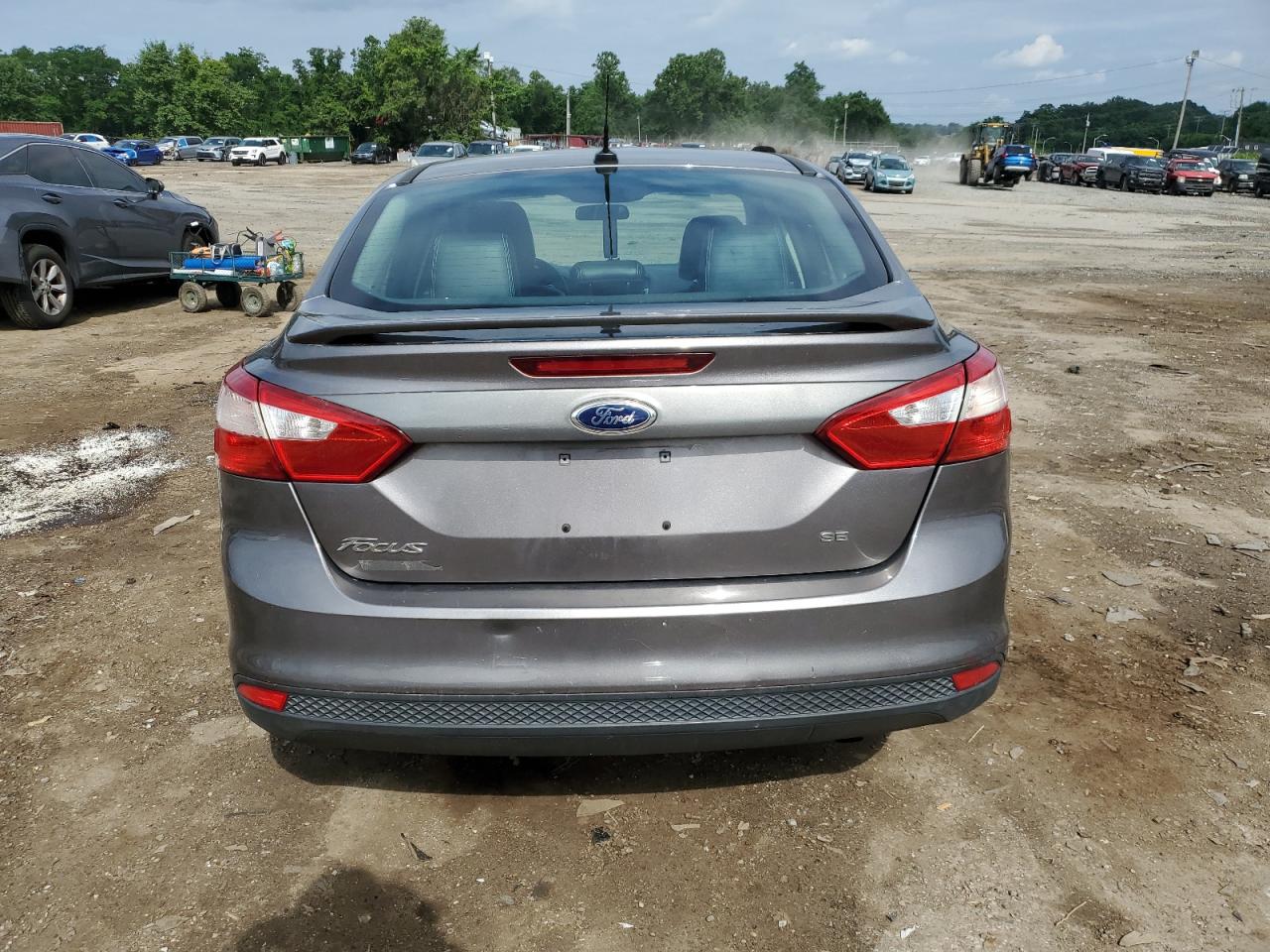 1FADP3F22EL141560 2014 Ford Focus Se