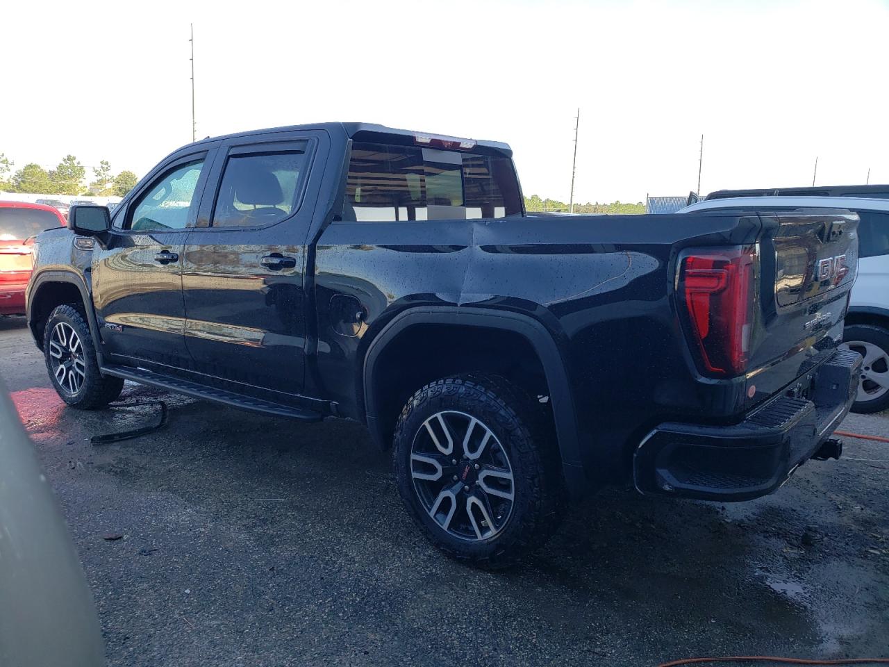 2024 GMC Sierra K1500 At4 vin: 1GTUUEEL4RZ220370