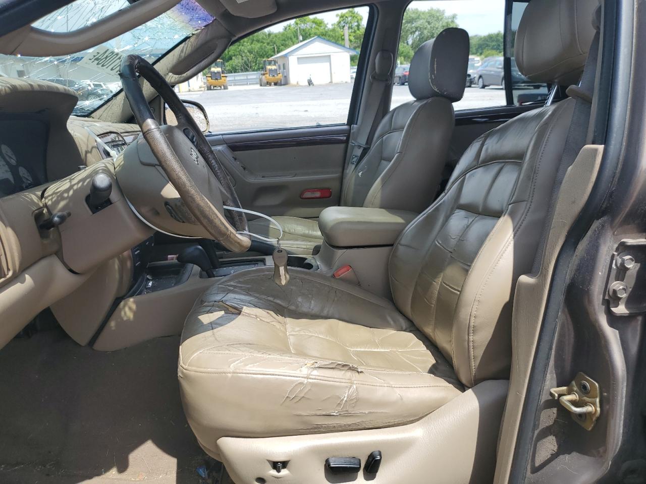 1J4GW58S42C134067 2002 Jeep Grand Cherokee Limited