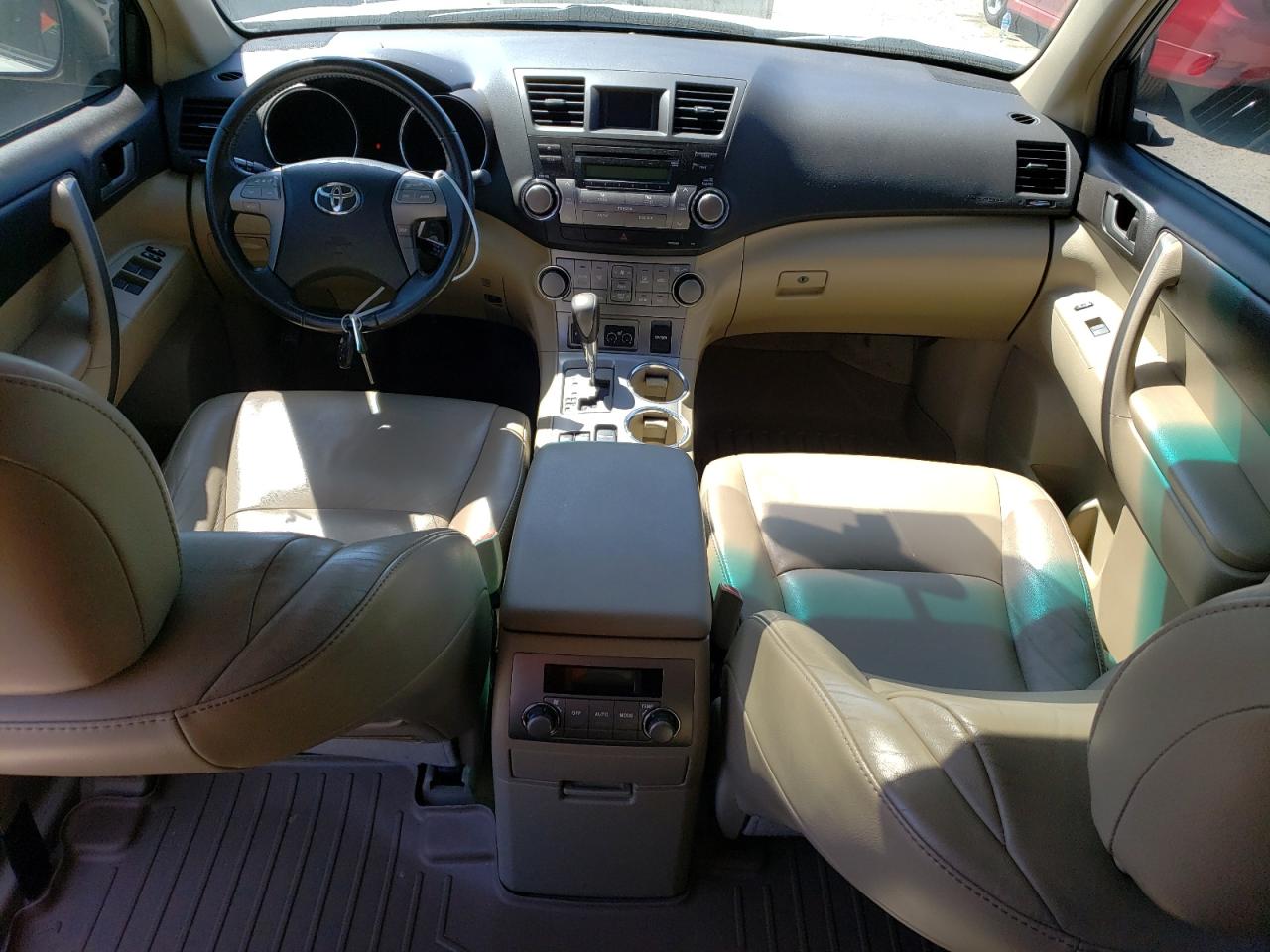 5TDJK3EH0AS037630 2010 Toyota Highlander Se