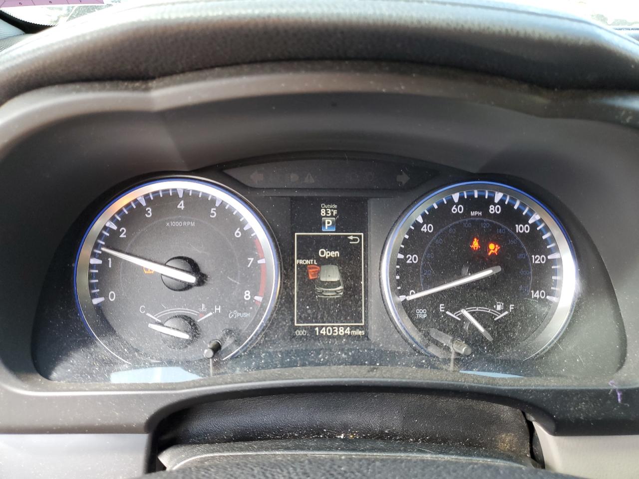 5TDJKRFH5ES040322 2014 Toyota Highlander Xle