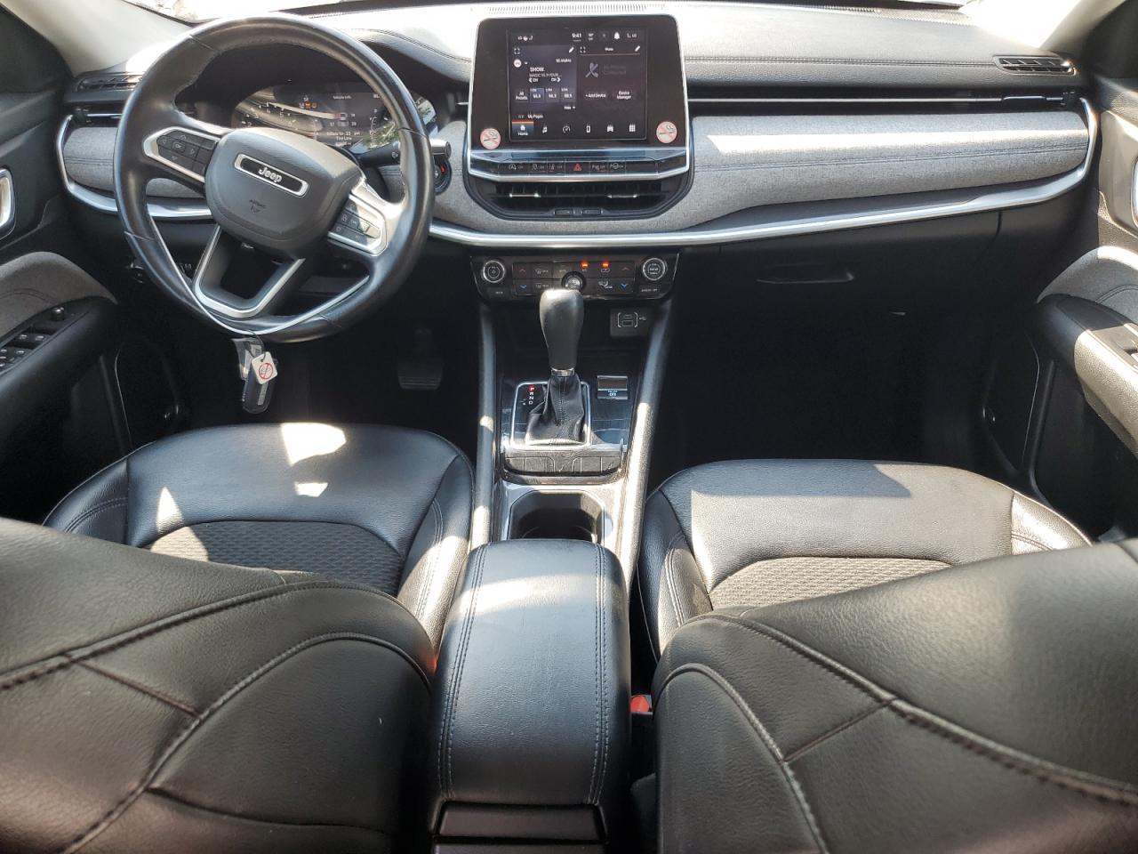 3C4NJCBB7NT137563 2022 Jeep Compass Latitude