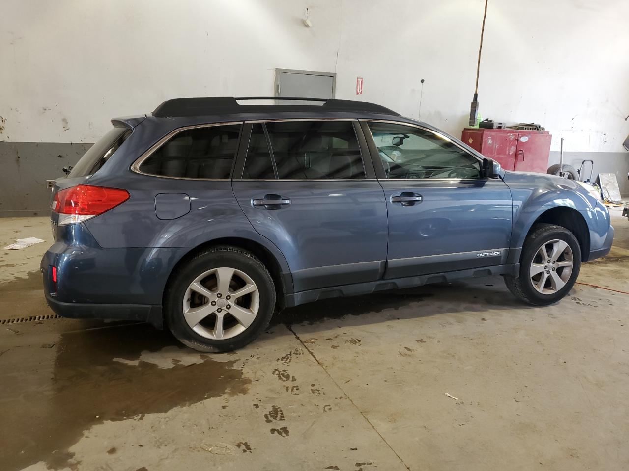 4S4BRBCC5D1238938 2013 Subaru Outback 2.5I Premium