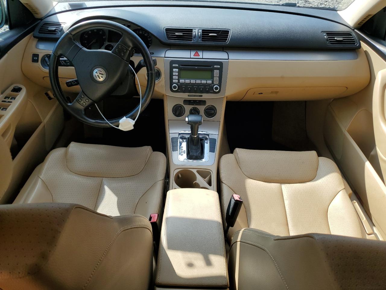 WVWAK73C58E073165 2008 Volkswagen Passat Komfort