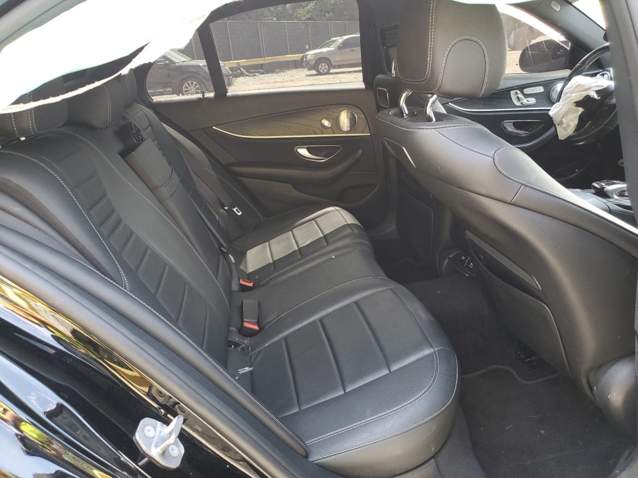 WDDZF6GB2JA433790 2018 Mercedes-Benz E 400 4Matic