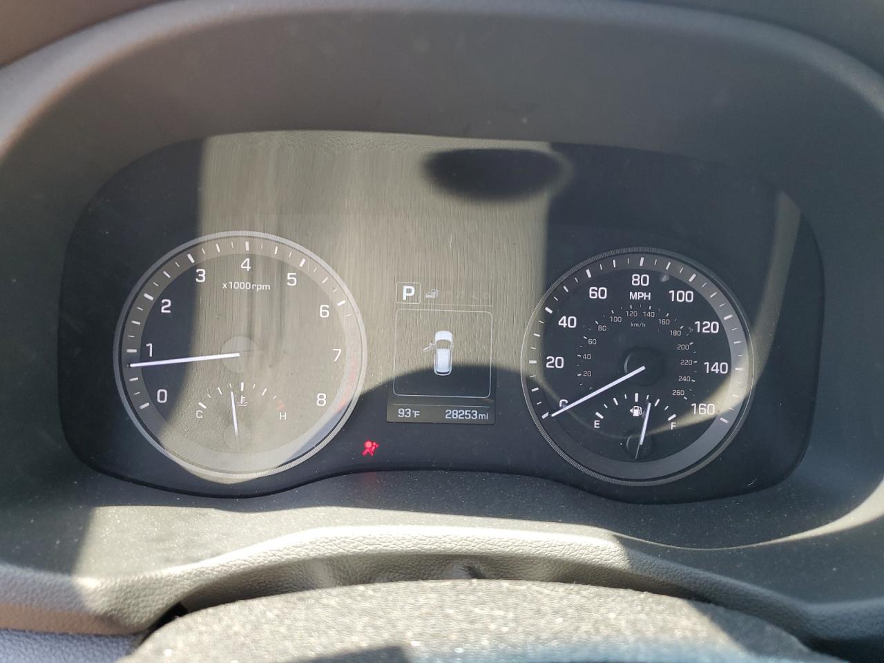 KM8J3CA2XJU829533 2018 Hyundai Tucson Value