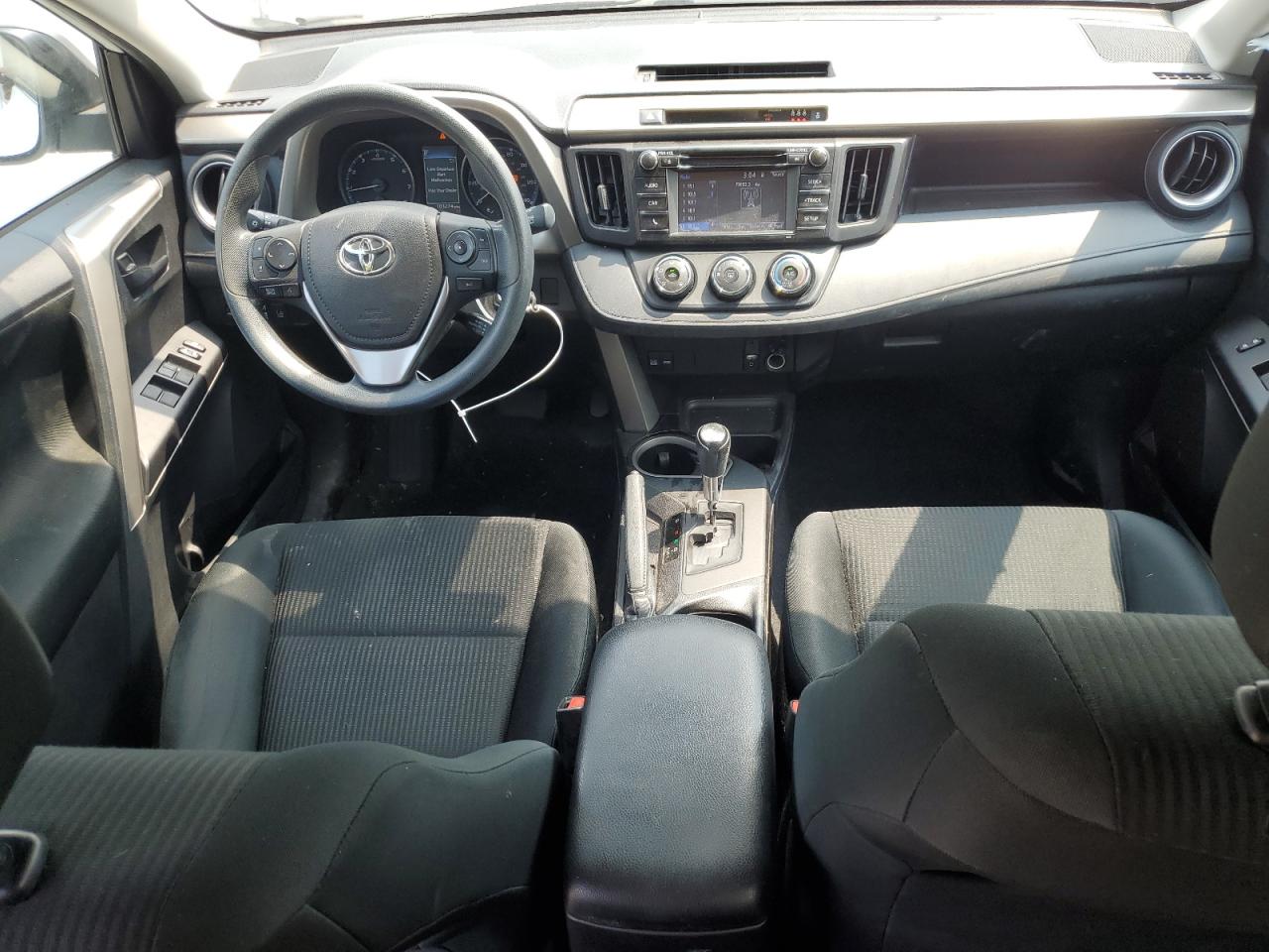 2T3BFREV2HW617035 2017 Toyota Rav4 Le