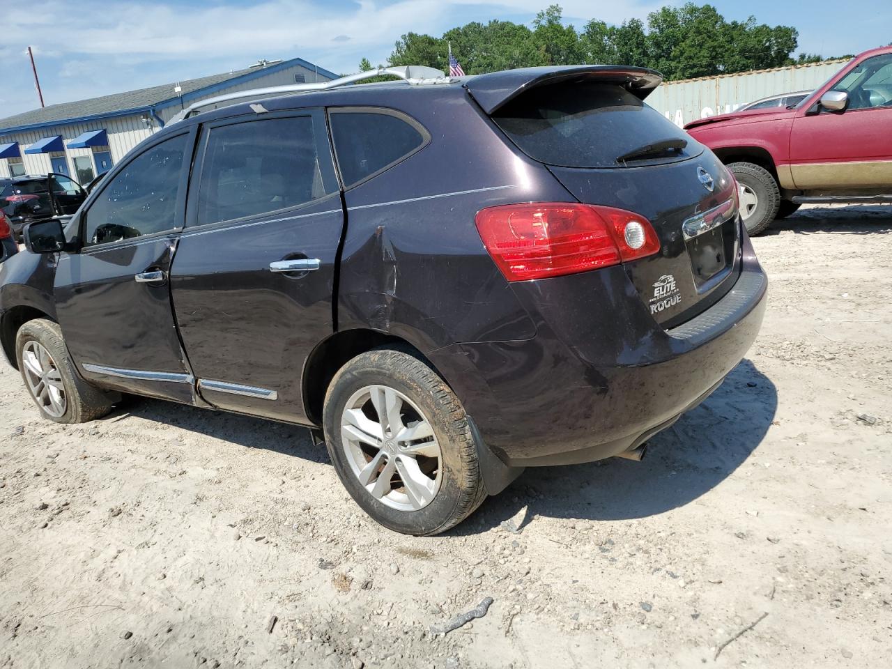 JN8AS5MT8CW253668 2012 Nissan Rogue S