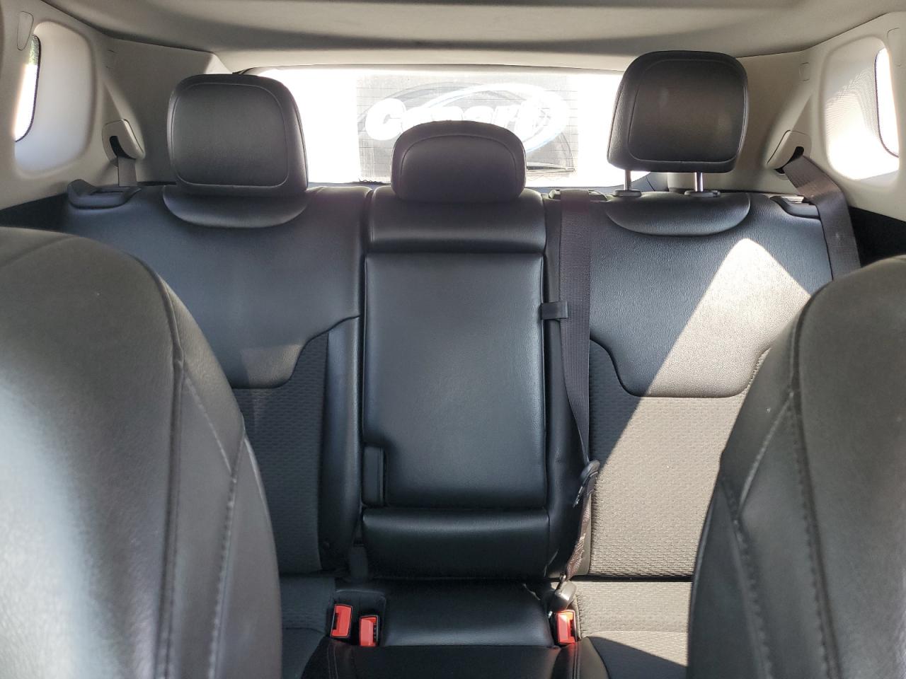 3C4NJCBB7NT137563 2022 Jeep Compass Latitude