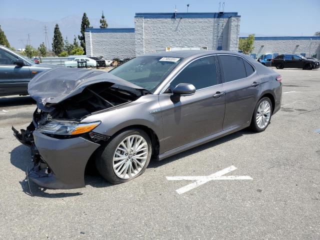 VIN 4T1B21HK1KU012549 2019 Toyota Camry, Hybrid no.1