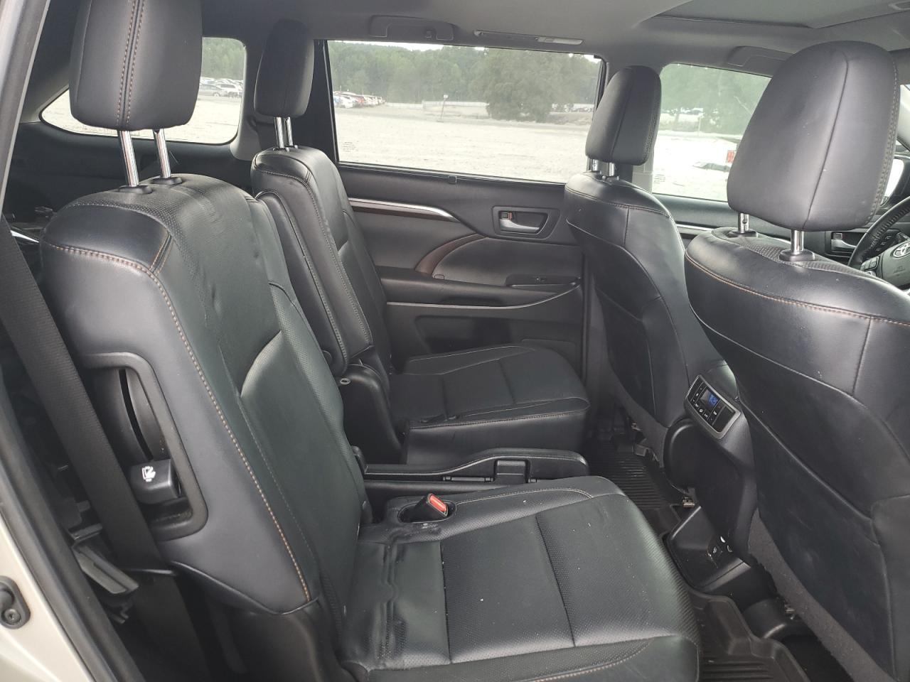 5TDYKRFH1FS040088 2015 Toyota Highlander Limited