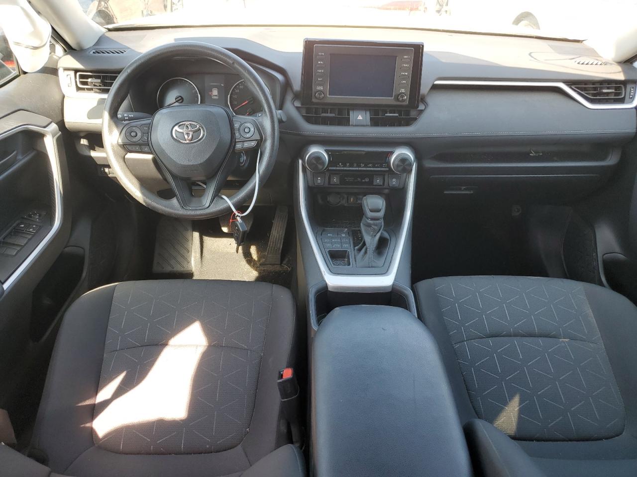 2T3B1RFV5NC293833 2022 Toyota Rav4 Le