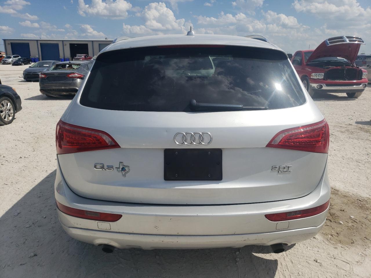 WA1CFAFP6CA139886 2012 Audi Q5 Premium