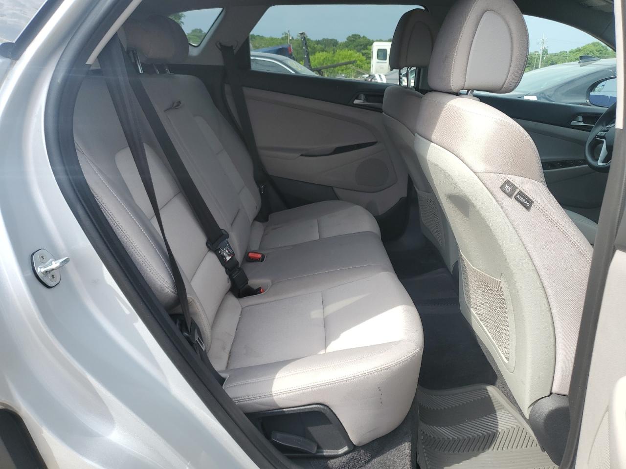 KM8J33A4XJU710656 2018 Hyundai Tucson Sel