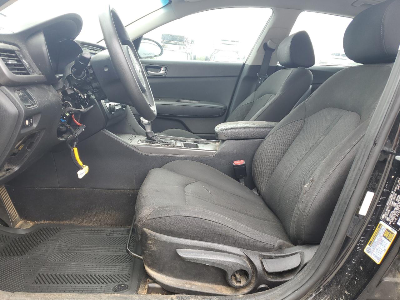 5XXGT4L38HG126345 2017 Kia Optima Lx