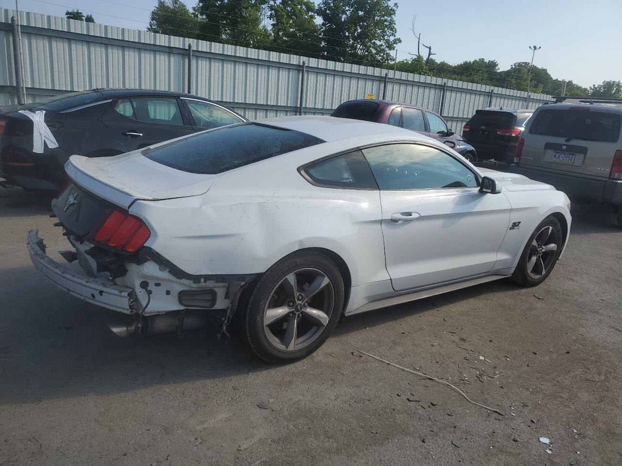 1FA6P8AM4G5209914 2016 Ford Mustang