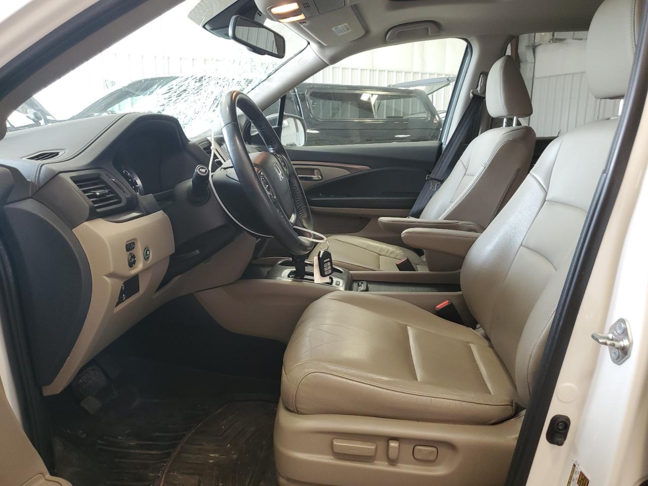 5FNYF6H61GB030018 2016 Honda Pilot Exl