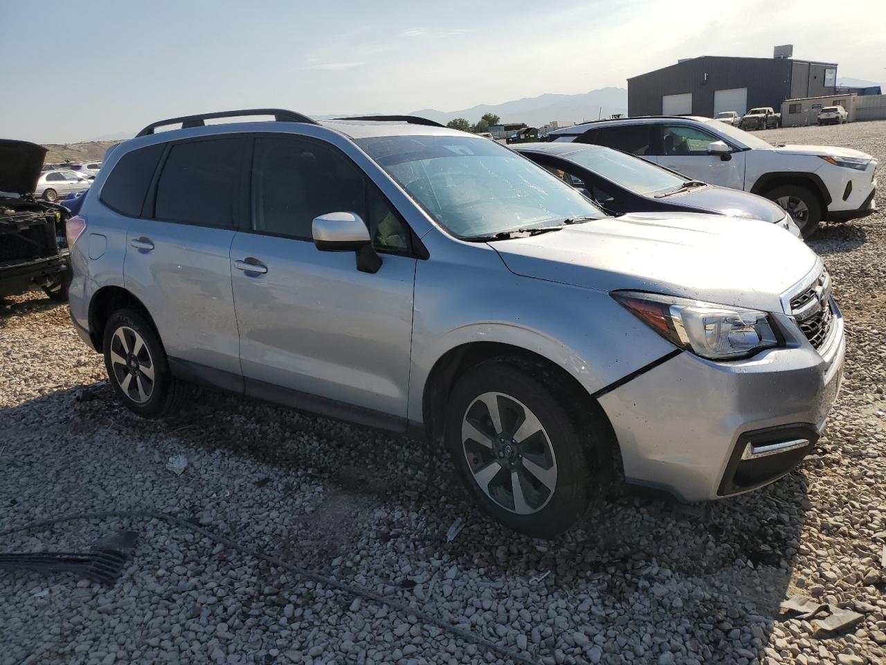 2018 Subaru Forester 2.5I Premium vin: JF2SJAGC9JH449841