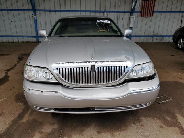 1LNHM83WX4Y653959 2004 Lincoln Town Car Ultimate