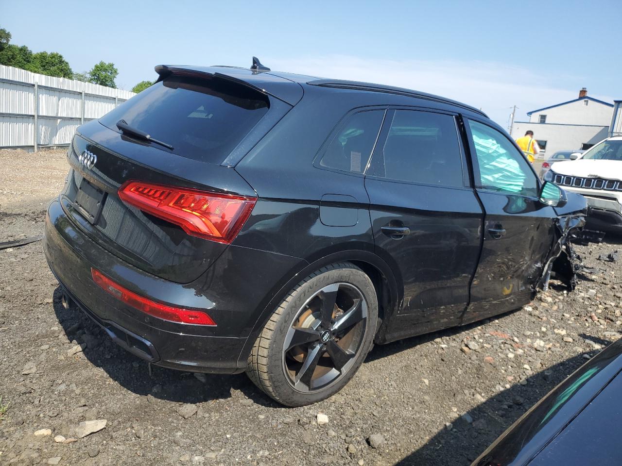 WA1B4AFY4K2140909 2019 Audi Sq5 Premium Plus