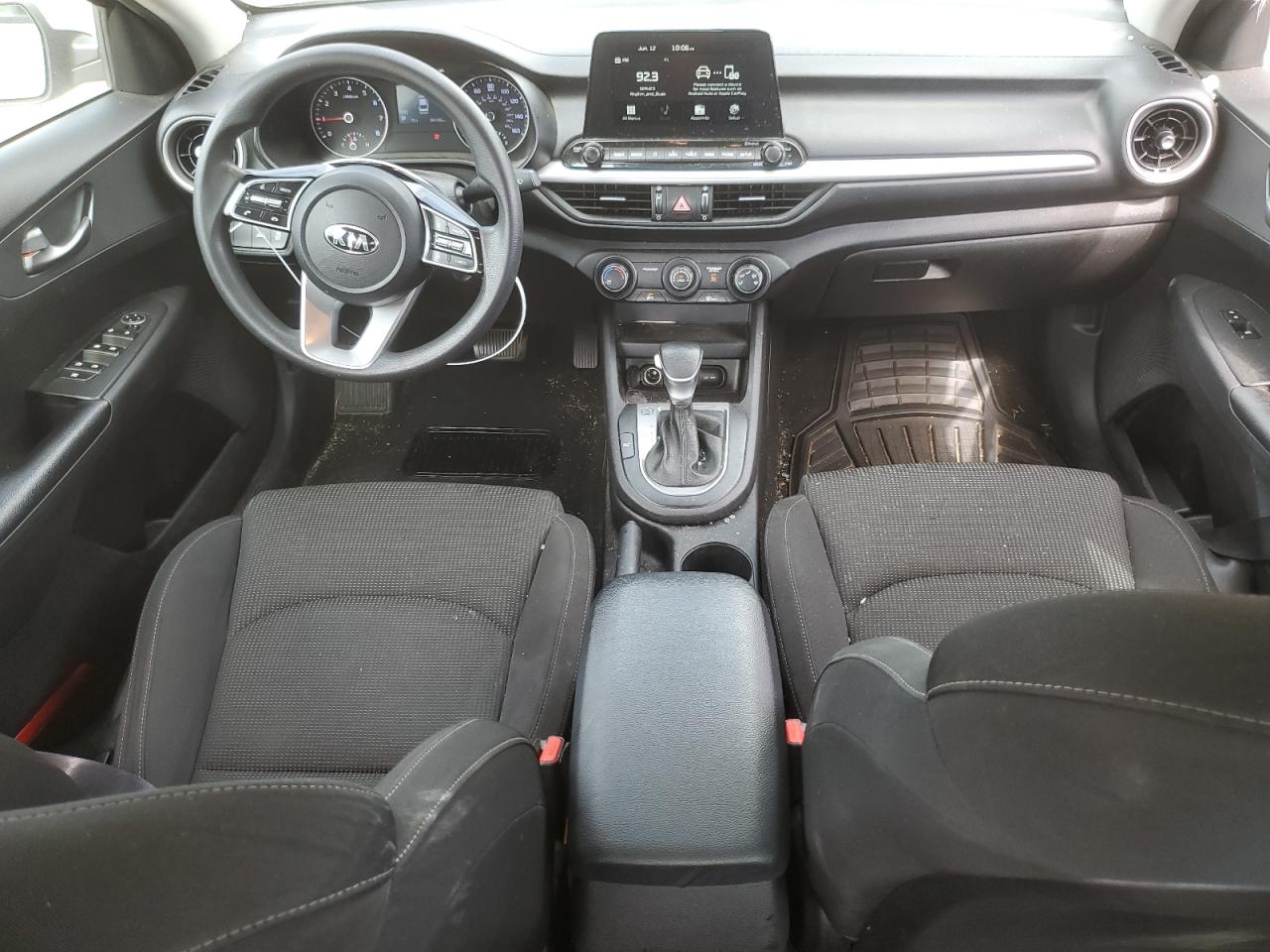 3KPF24AD2ME340549 2021 Kia Forte Fe