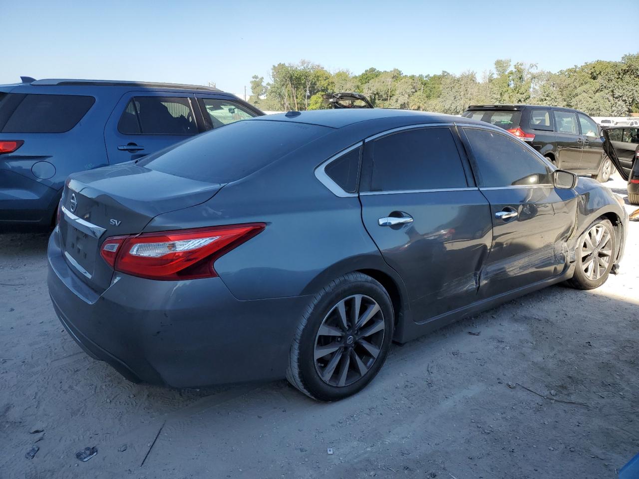 1N4AL3AP7HC156321 2017 Nissan Altima 2.5