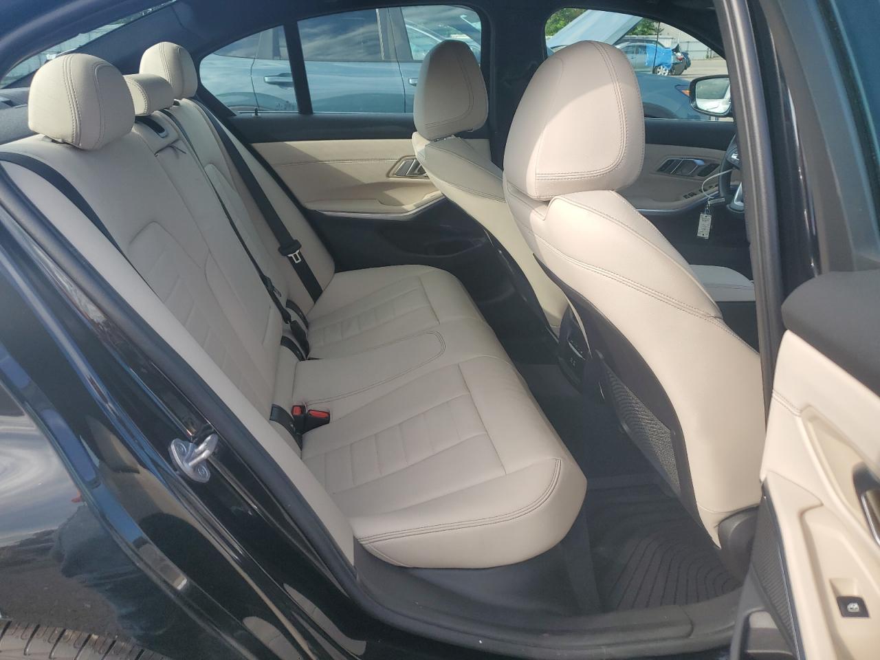 3MW5R7J05M8B88610 2021 BMW 330Xi