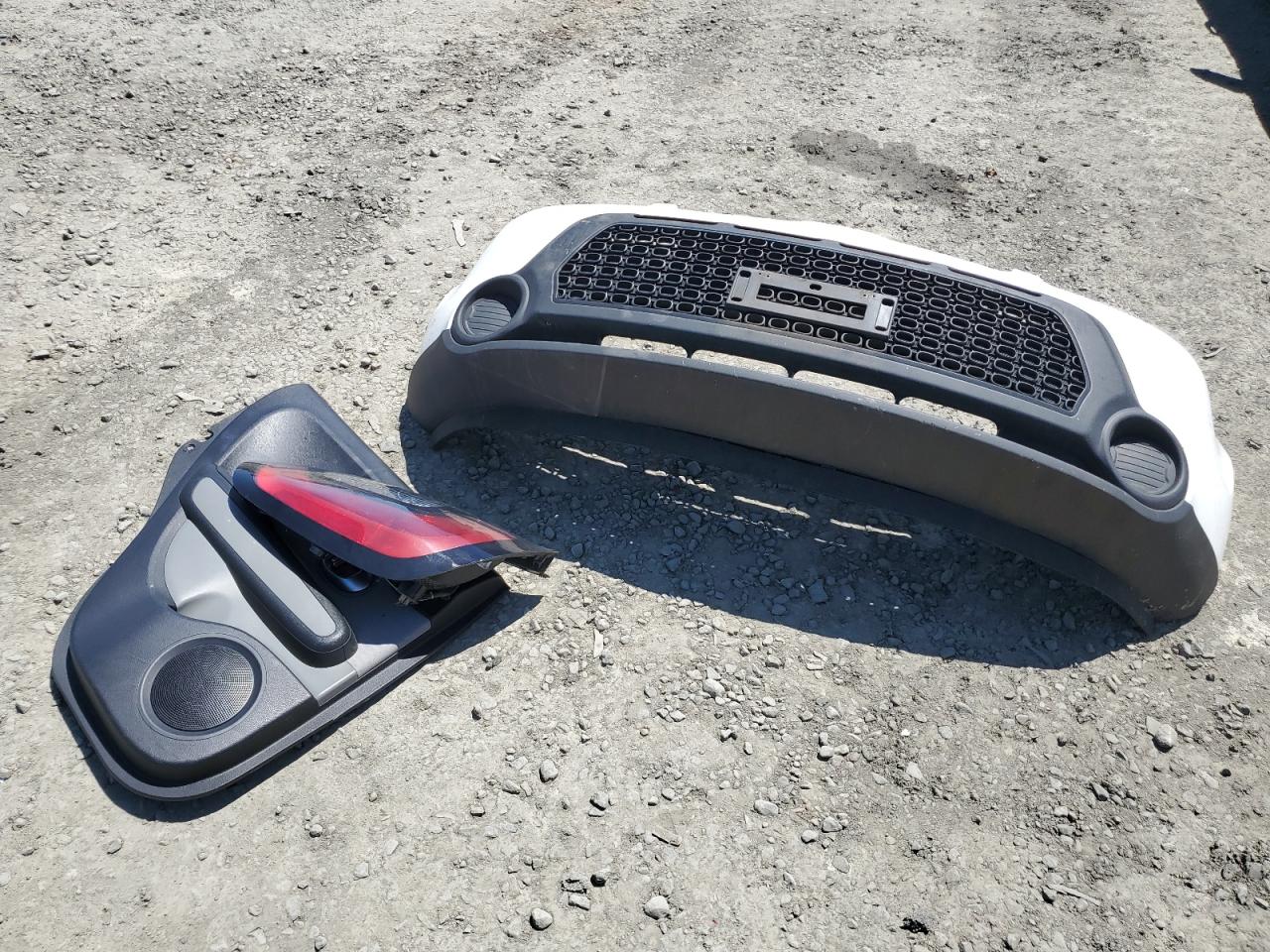 KNDJN2A23E7067580 2014 Kia Soul